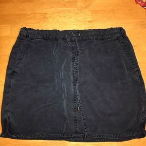 L.O.G.G NAVY STONEWASHED COTTON/TWILL SKIRT. Sz 6 LIKE NEW!